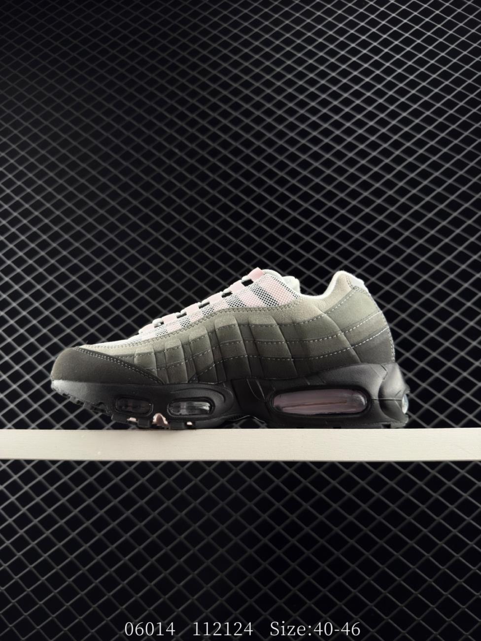 Shoes Sneakers Nike Wms air max 95 TT tricolor 95 co branded continues corduroy trend Nike Air Max 197 SW Nike Spor Half Price