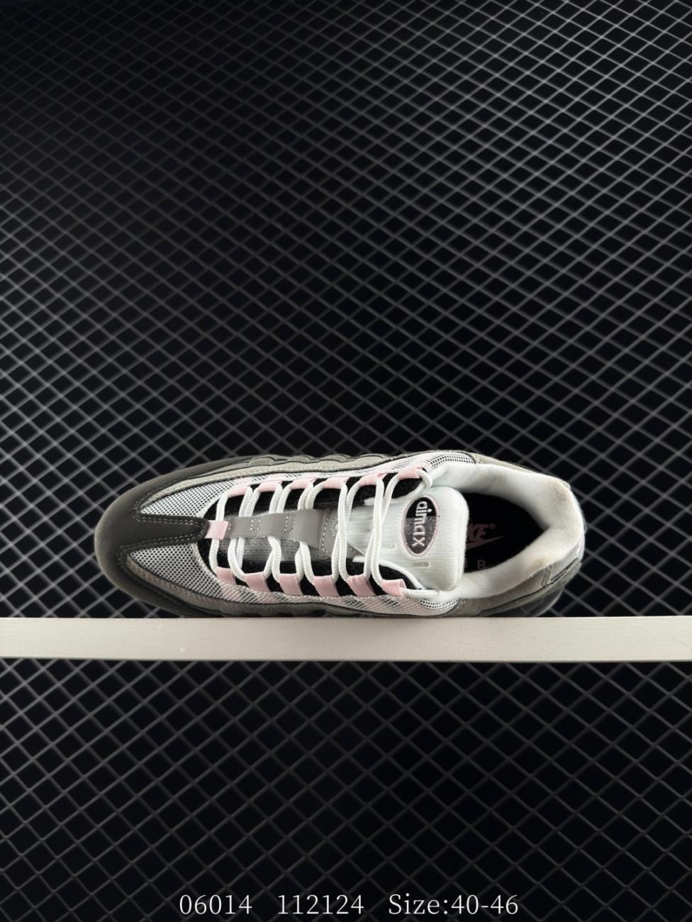 Shoes Sneakers Nike Wms air max 95 TT tricolor 95 co branded continues corduroy trend Nike Air Max 197 SW Nike Spor Half Price